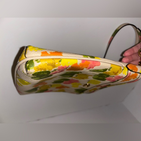 Coach CC556 Floral Print Kitt Crossbody Handbag Multicolor Pebbled Leather - Picture 4 of 9
